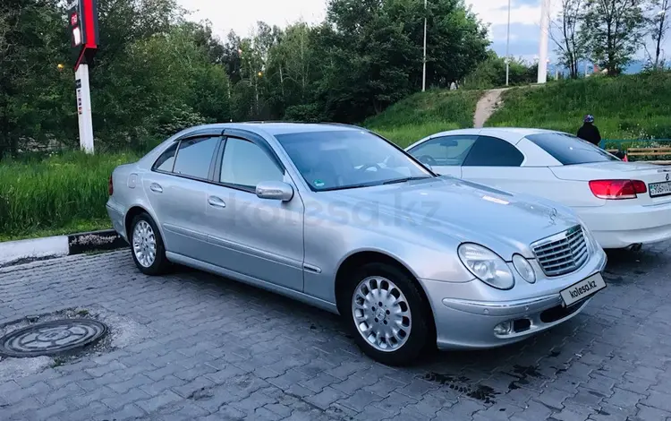 Mercedes-Benz E 320 2003 годаfor8 000 000 тг. в Карабулак