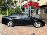 Toyota Camry 2014 года за 10 500 000 тг. в Семей – фото 2