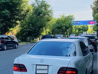 Mercedes-Benz E 430
