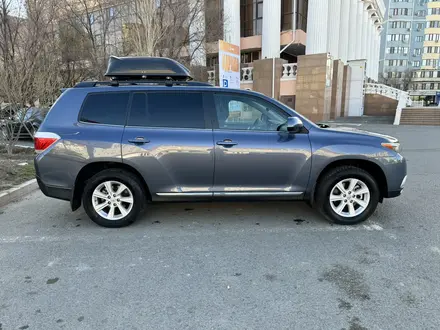 Toyota Highlander 2012 года за 12 000 000 тг. в Атырау – фото 8