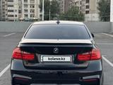 BMW 320 2014 годаfor11 000 000 тг. в Шымкент – фото 4