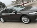 Toyota Camry 2019 года за 13 500 000 тг. в Алматы – фото 3