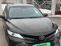 Toyota Camry 2019 года за 13 500 000 тг. в Алматы – фото 2