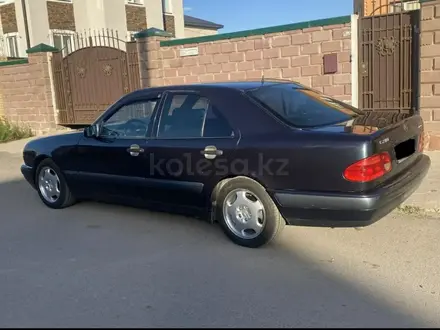 Mercedes-Benz E 280 1998 года за 4 000 000 тг. в Караганда – фото 12