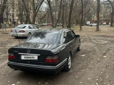 Mercedes-Benz E 280 1994 года за 2 800 000 тг. в Тараз – фото 7