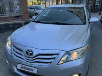 Toyota Camry 2010 года за 4 950 000 тг. в Атырау