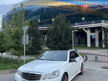 Mercedes-Benz E-Class, 2009