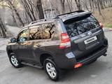 Toyota Land Cruiser Prado 2014 года за 15 990 000 тг. в Алматы – фото 3