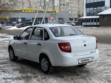 ВАЗ (Lada) Granta 2190 2013 года за 3 100 000 тг. в Актобе – фото 3