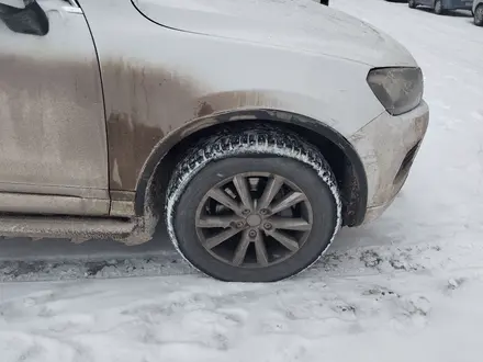 Volkswagen Touareg 2012 года за 10 000 000 тг. в Астана – фото 16