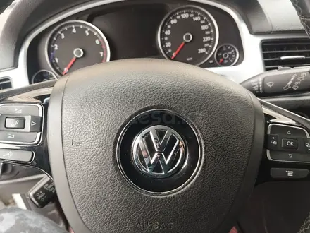 Volkswagen Touareg 2012 года за 10 000 000 тг. в Астана – фото 7
