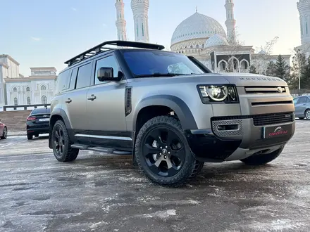 Land Rover Defender 2023 года за 57 500 000 тг. в Астана – фото 3