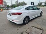 Hyundai Elantra 2018 года за 7 700 000 тг. в Шымкент – фото 3