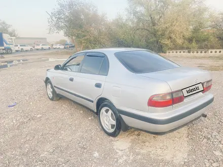 Toyota Carina E 1997 года за 2 400 000 тг. в Алматы – фото 4