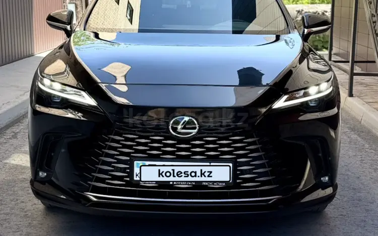Lexus RX 350 2023 годаүшін33 800 000 тг. в Астана