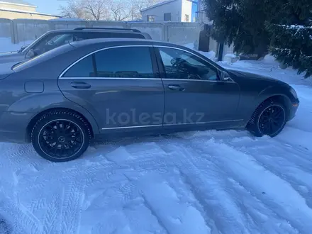 Mercedes-Benz S 500 2006 года за 7 000 000 тг. в Петропавловск – фото 3