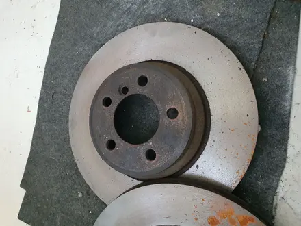 Задние тормозные диски от BMW 7 e65үшін15 000 тг. в Атырау – фото 2
