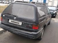 Volkswagen Passat 1993 годаүшін1 400 000 тг. в Тараз