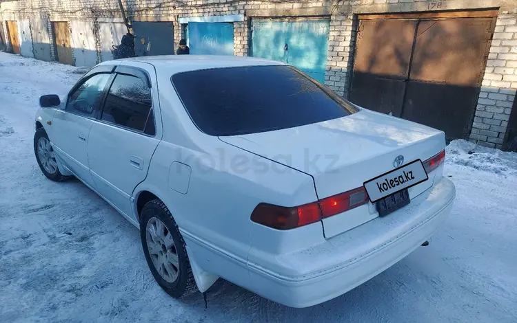 Toyota Camry 1998 годаүшін2 900 000 тг. в Семей