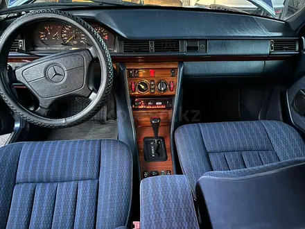 Mercedes-Benz E 280 1993 года за 3 300 000 тг. в Шымкент – фото 5