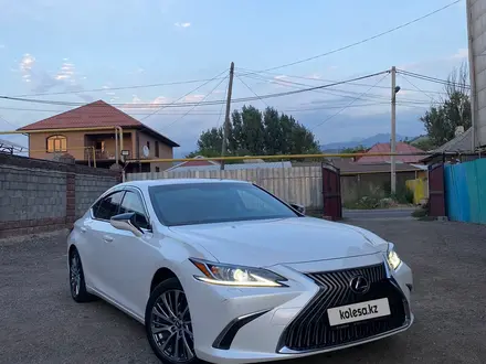 Lexus ES 250 2021 года за 23 000 000 тг. в Астана – фото 7