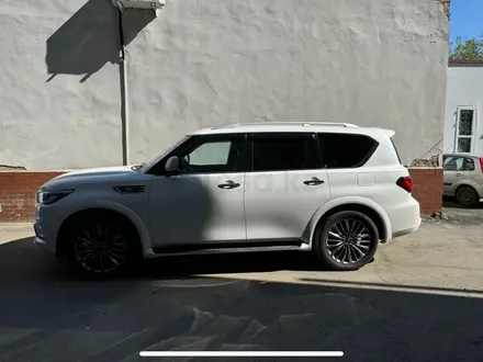 Infiniti QX80 2021 года за 25 700 000 тг. в Алматы – фото 5