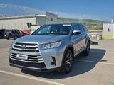 Toyota Highlander 2019 года за 9 600 000 тг. в Алматы – фото 2