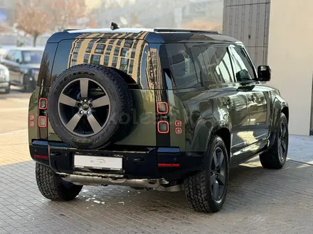 Land Rover Defender X-Dynamic SE 2025 года за 81 631 000 тг. в Алматы – фото 4