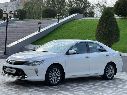 Toyota Camry 2018 года за 14 500 000 тг. в Шымкент – фото 7