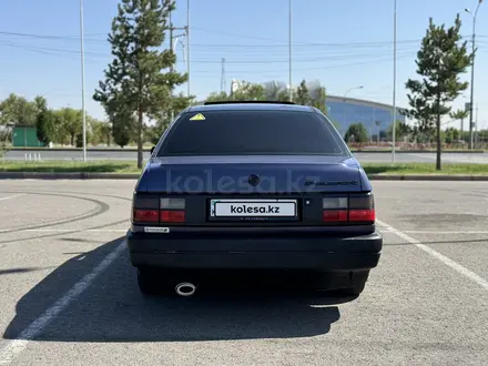 Volkswagen Passat 1993 года за 1 800 000 тг. в Тараз – фото 6