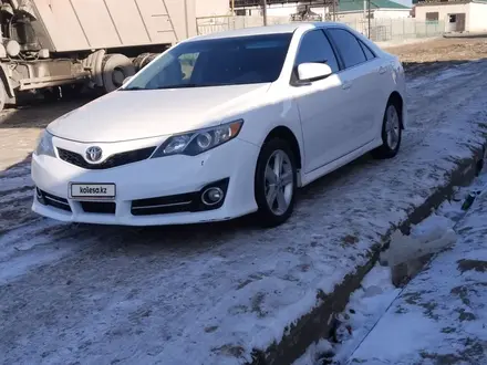 Toyota Camry 2014 года за 6 200 000 тг. в Жанаозен – фото 2