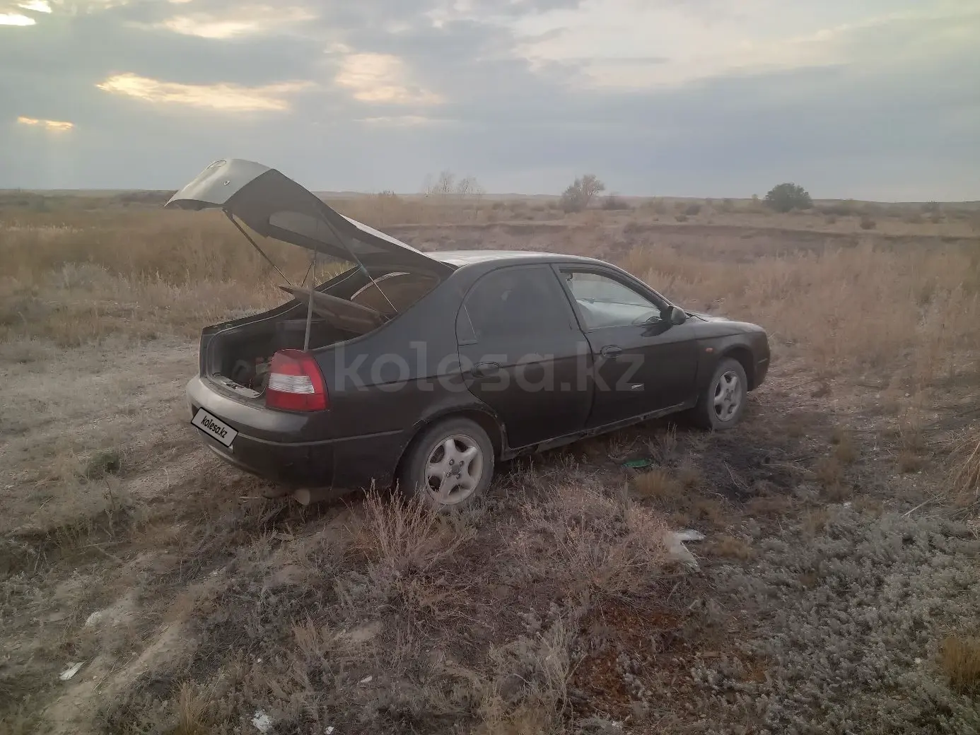 Kia Shuma, 1998
