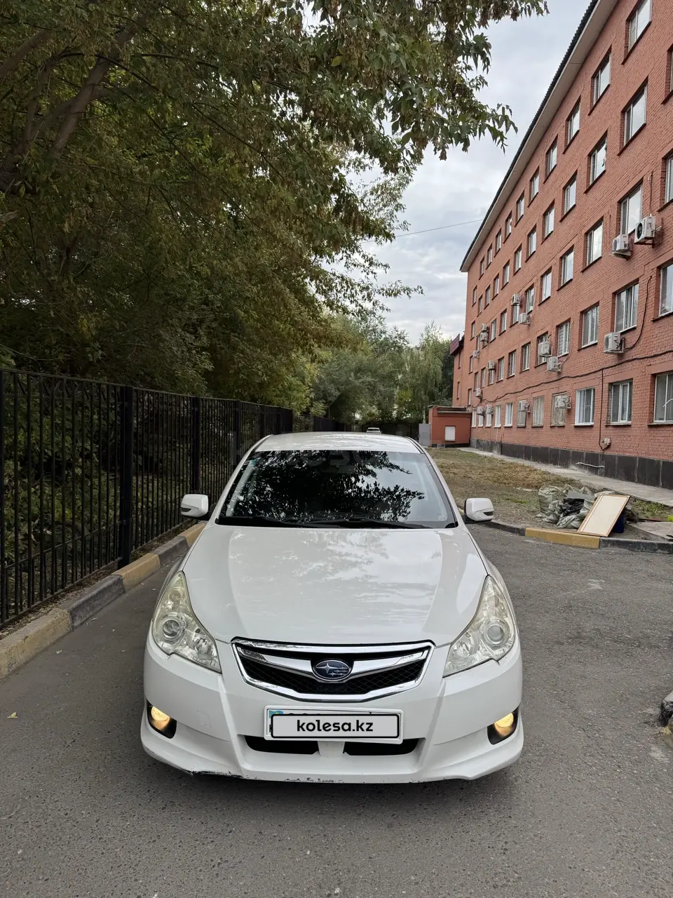 Subaru Legacy, 2011