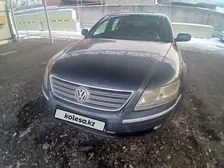 Volkswagen Phaeton, 2003