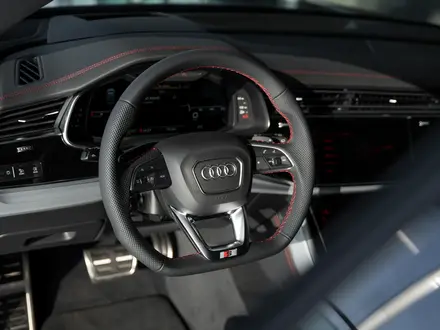 Audi Q8 55 TFSI Quattro 2026 года за 64 750 000 тг. в Алматы – фото 17