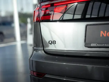 Audi Q8 55 TFSI Quattro 2026 года за 64 750 000 тг. в Алматы – фото 14