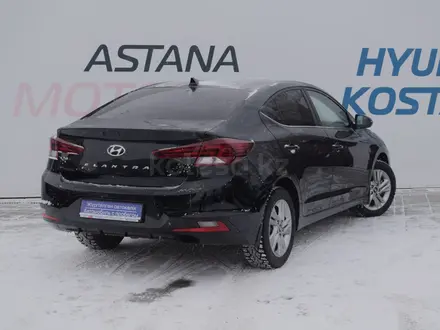 Hyundai Elantra 2019 года за 8 390 000 тг. в Костанай – фото 2