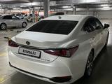 Lexus ES 250 2020 года за 22 000 000 тг. в Алматы – фото 5