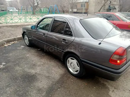 Mercedes-Benz C 280 1995 года за 1 800 000 тг. в Алматы – фото 4