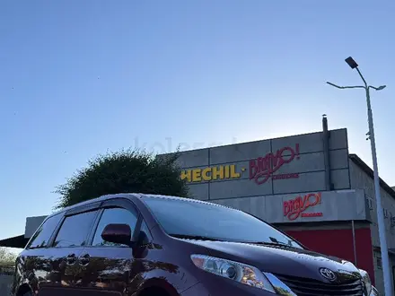 Toyota Sienna 2016 года за 12 000 000 тг. в Уральск – фото 12