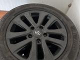 Диски с шиной Летние Тойота R20, Крузак, Тундра, Секвоя за 650 000 тг. в Тараз