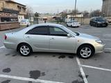 Toyota Camry 2002 года за 6 200 000 тг. в Шымкент – фото 2