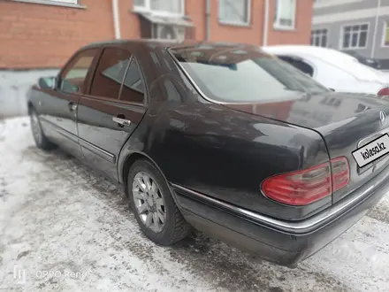 Mercedes-Benz E 200 1996 года за 2 000 000 тг. в Петропавловск