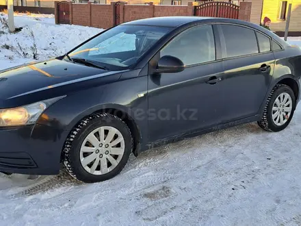 Chevrolet Cruze 2011 года за 3 100 000 тг. в Петропавловск – фото 2