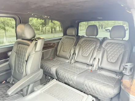 Mercedes-Benz V 250 2017 года за 28 000 000 тг. в Алматы – фото 16
