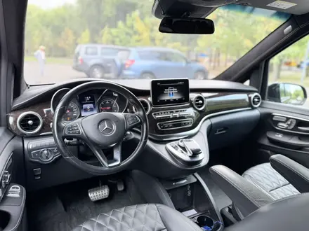 Mercedes-Benz V 250 2017 года за 28 000 000 тг. в Алматы – фото 19
