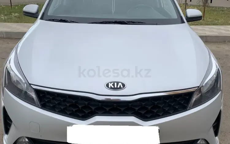 Kia Rio 2021 года за 7 800 000 тг. в Астана