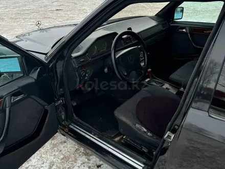 Mercedes-Benz E 220 1994 года за 1 000 001 тг. в Караганда – фото 8