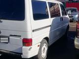 Volkswagen Multivan 1993 годаfor2 700 000 тг. в Алматы – фото 4