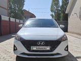 Hyundai Accent 2021 года за 8 000 000 тг. в Актобе